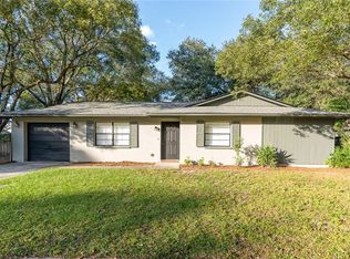 17518 Brandywine Dr, Lutz, FL 33549