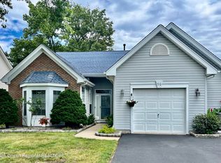 90 Butler Ave, Bayville, NJ