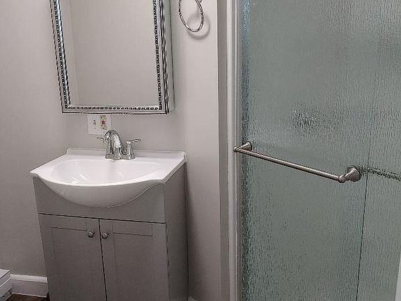 1st floor bathroom