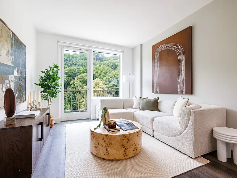 4568 Broadway #Penthouse P — Photo 6