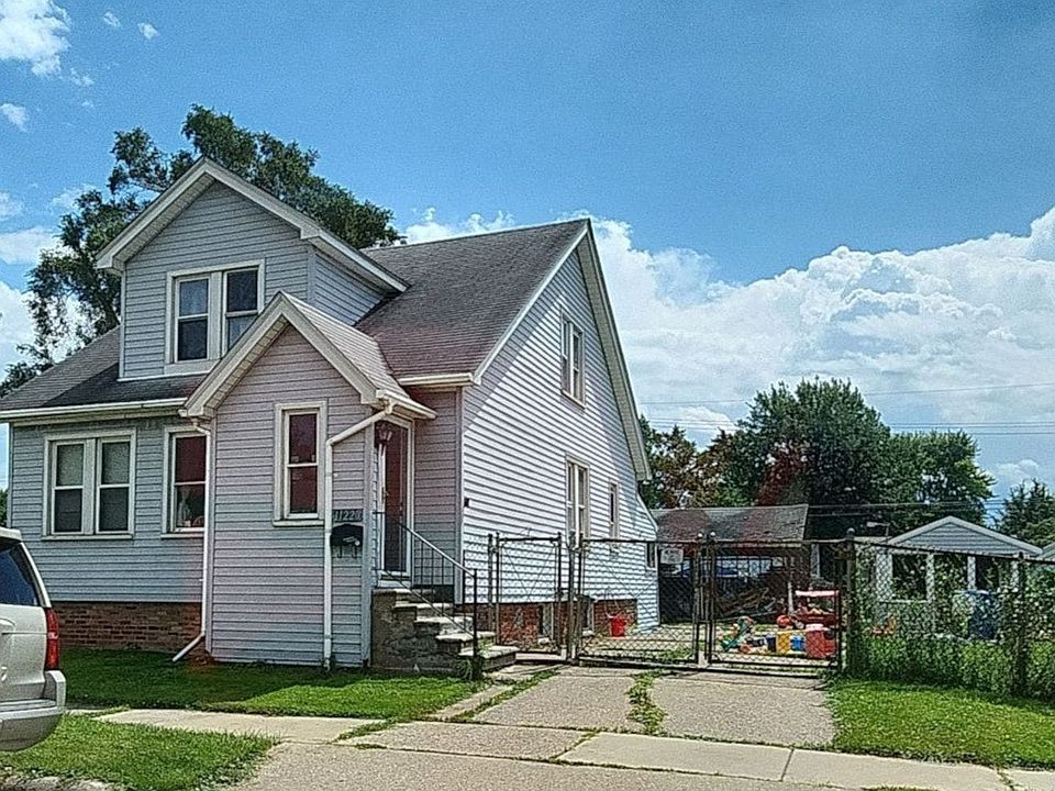 2nd image of 11220 Dodge Ave
