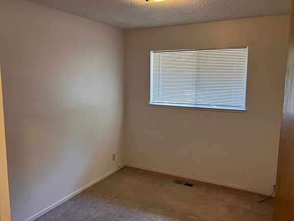 2nd image of 2495 Fair Meadow Ct