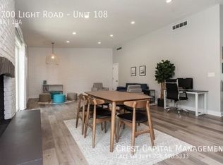 1700 Light Rd #103, Oswego, IL 60543