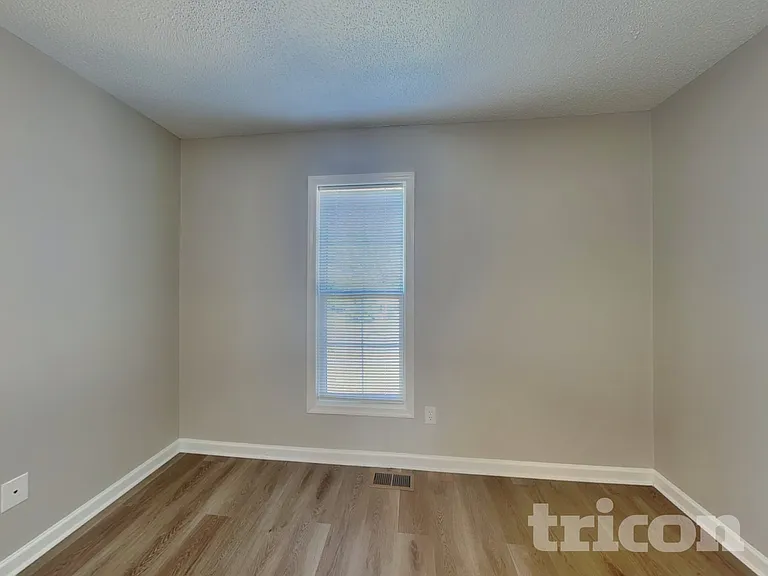 1203 Delham Rd — Photo 6