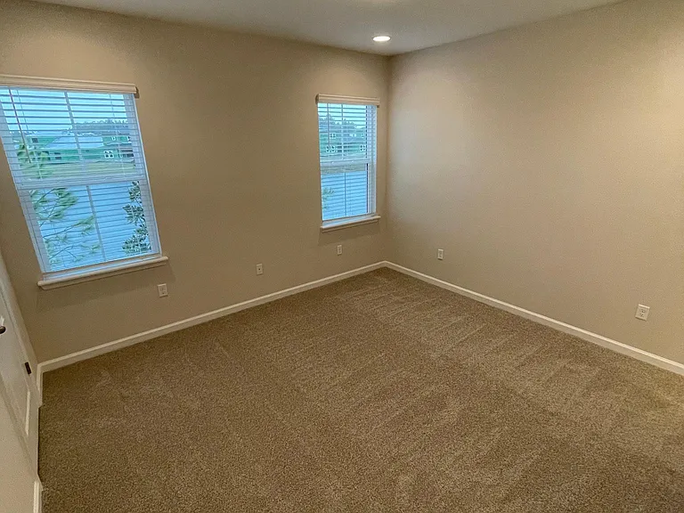270 Brandon Lakes Dr #270 — Photo 19