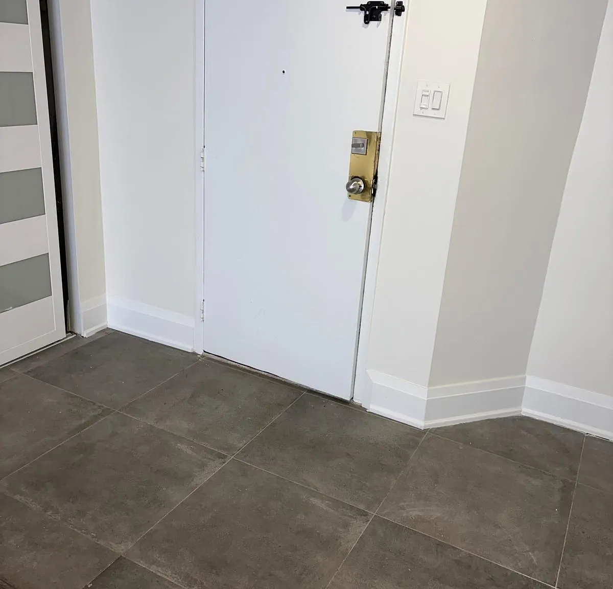 3 bed, $2,895 — Photo 2