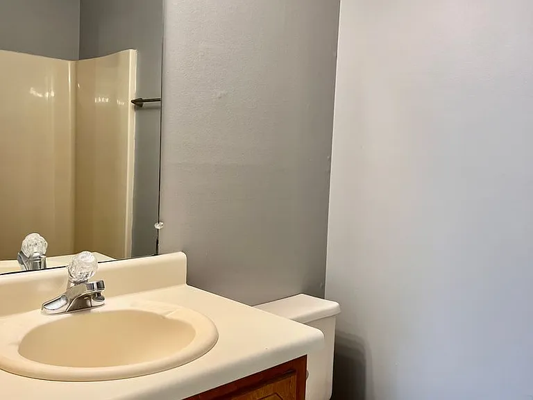 407 Donna Dr — Photo 13