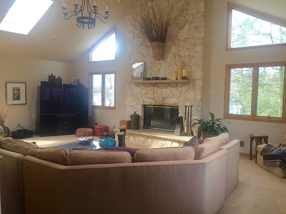 3rd image of 545 Thurnau Dr