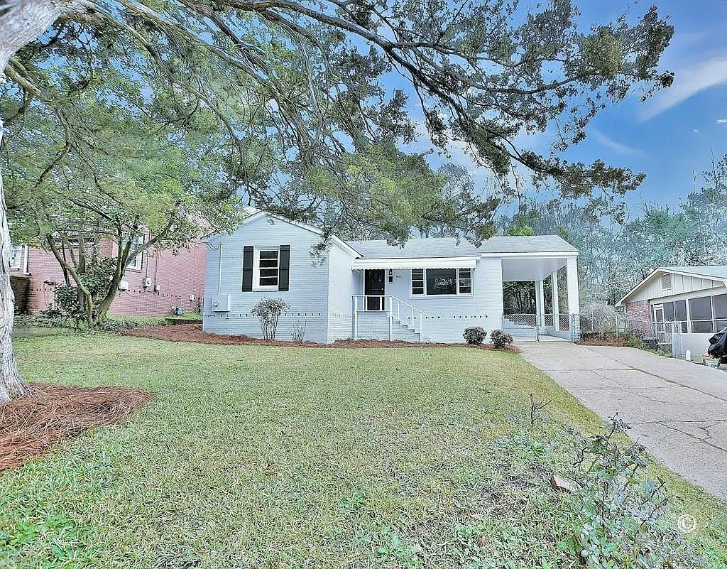 4822 17th Ave photo 1