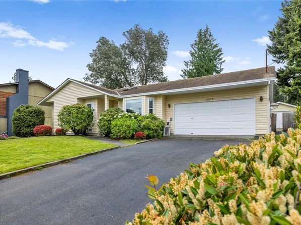6413 Dover Rd, Nanaimo, BC V9V 1A7