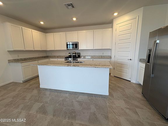 4th image of 17637 S Ironwood Bend Dr