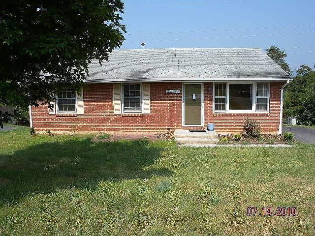 1st image of 4724 Long Acre Dr NE