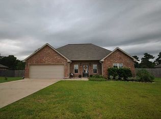 1916 N Coffey Pines Rd, Lake charles, LA 70611