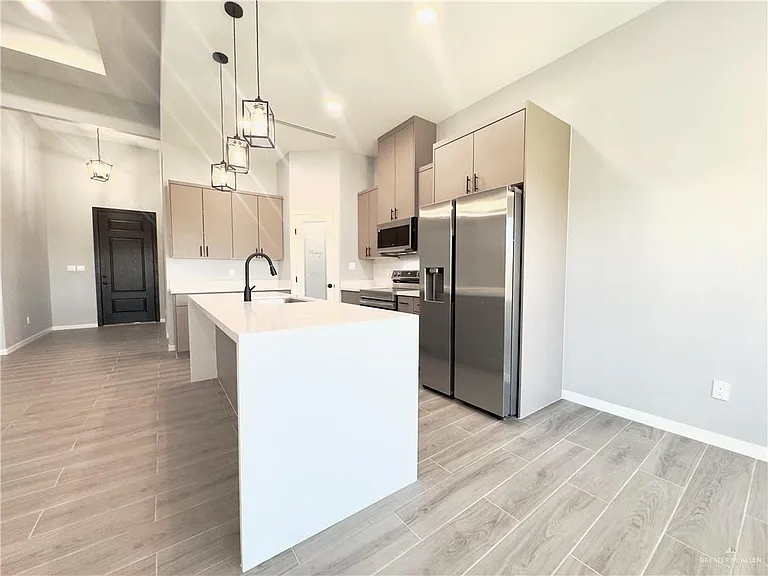 905 Durango St — Photo 8