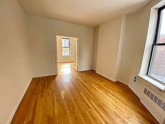 Rented by Jonis Realty | media 2