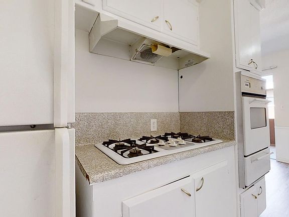 3rd image of 501 Avenue G #9