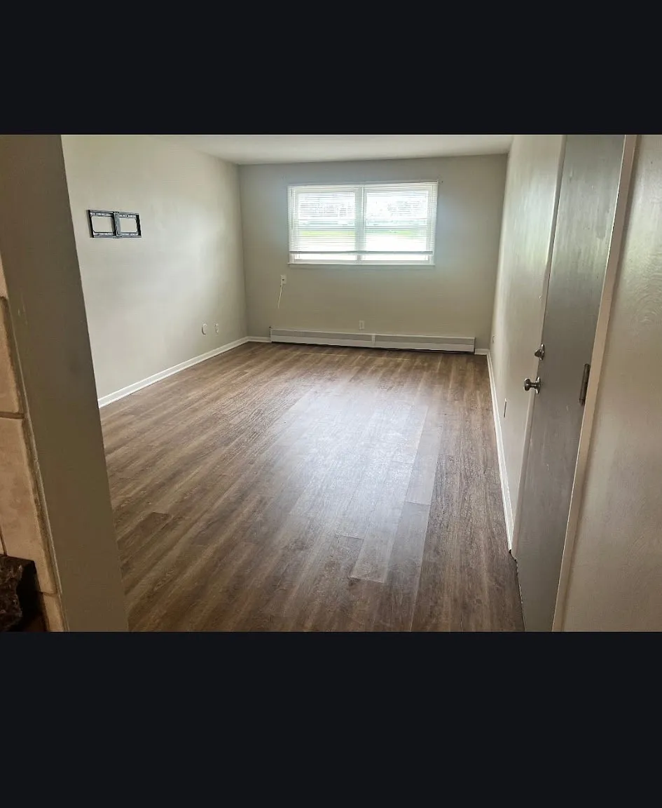 2 bed, $875 — Photo 4