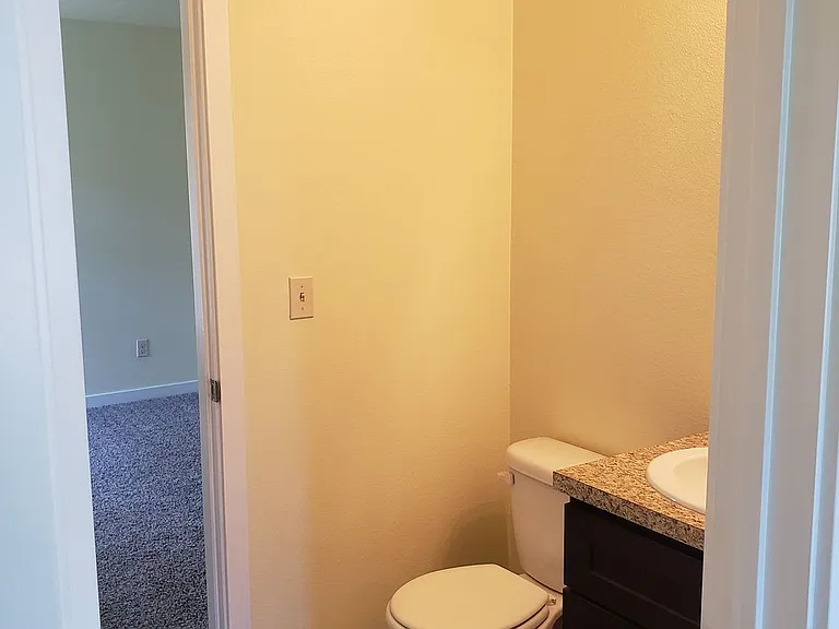 1530 W Ann Taylor St #N — Photo 37