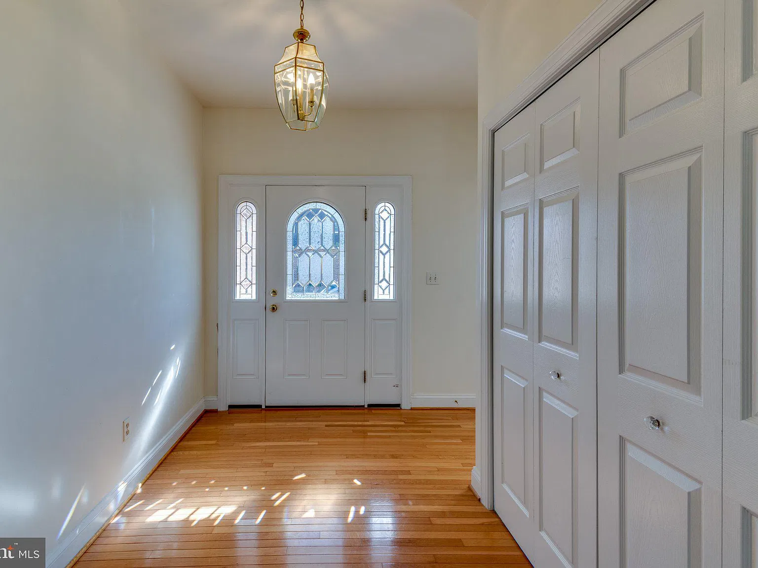 2 bed, 2.0 bath, 1558 sqft, $2,500 — Photo 4