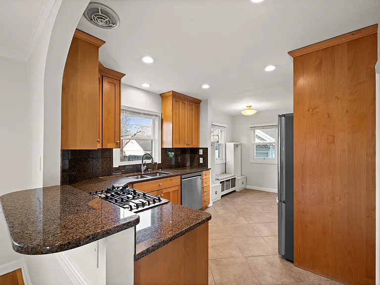 1729 E Princeton Ave — Photo 13