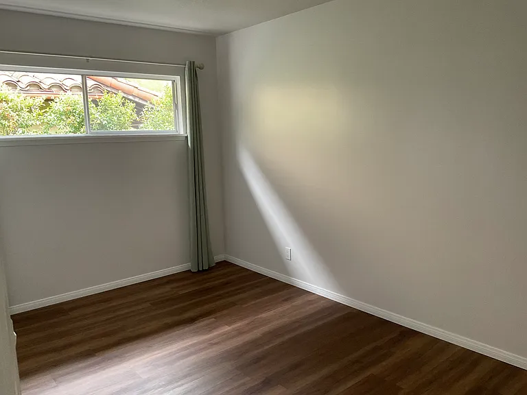 634 Tabor Ln — Photo 16