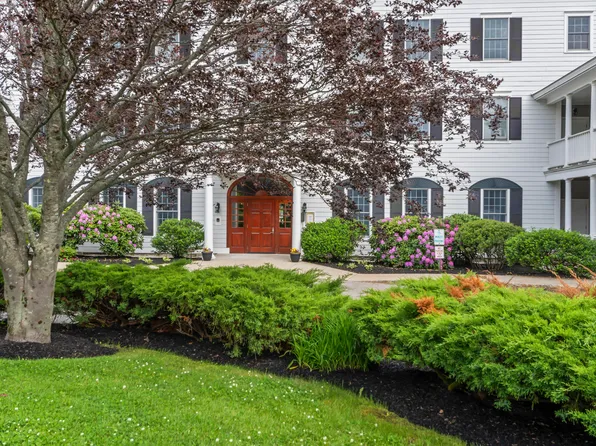 106 Farragut Way #261, Kennebunk, ME 04043