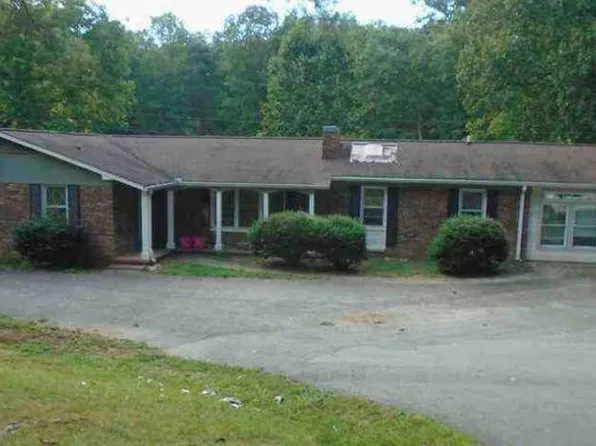305 Sawmill Rd, Blairsville, GA 30512