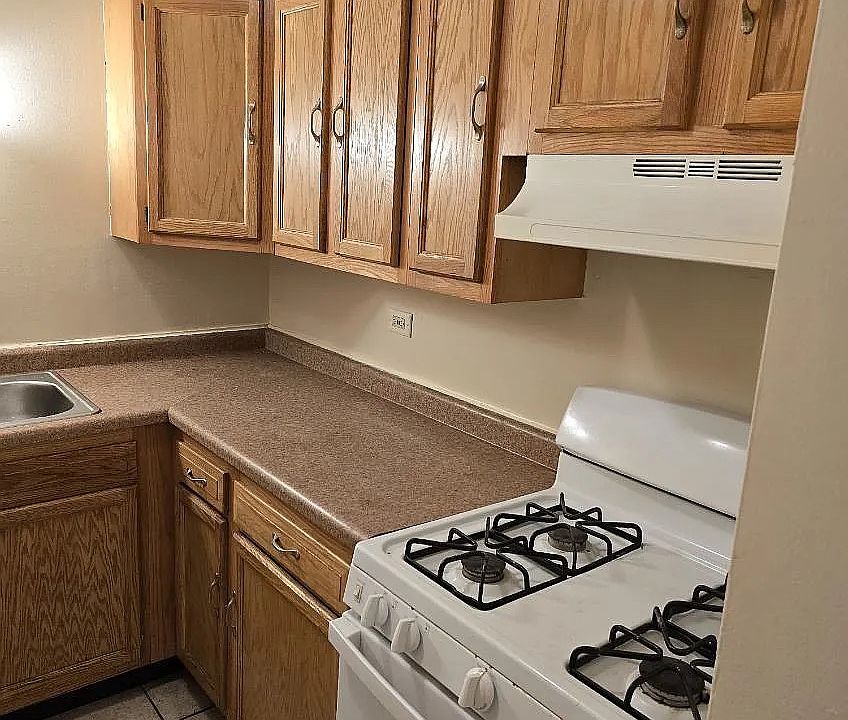 1st image of 8104 Waterbury Ct APT 405