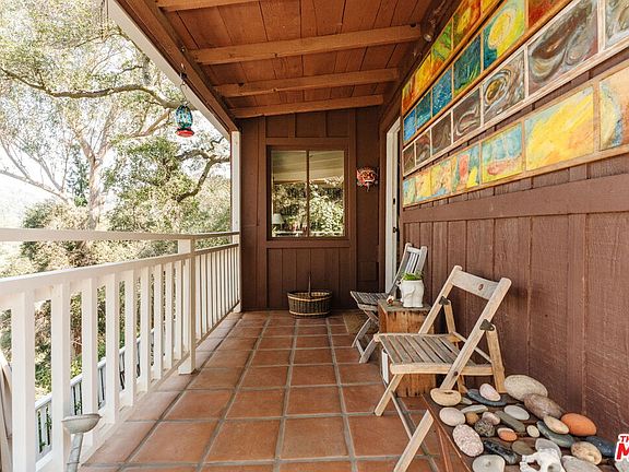 2nd image of 1237 Old Topanga Canyon Rd