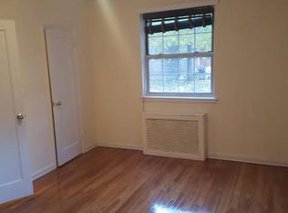 13538 78th Ave APT A, Flushing, NY 11367