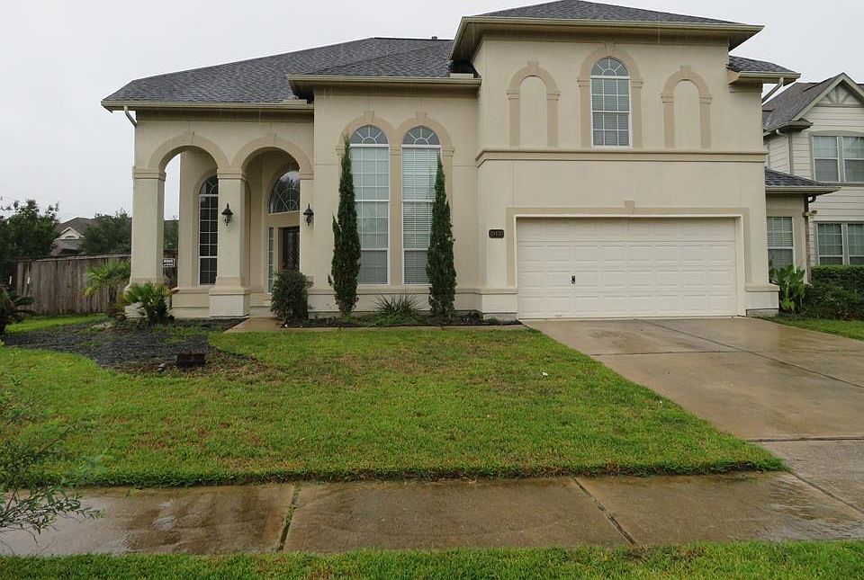 2nd image of 19430 Rosebud Ridge Way