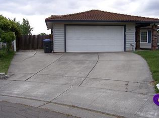 1692 Ontario St, Fairfield, CA 94533