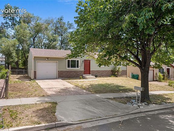 2nd image of 4011 E Pikes Peak Ave