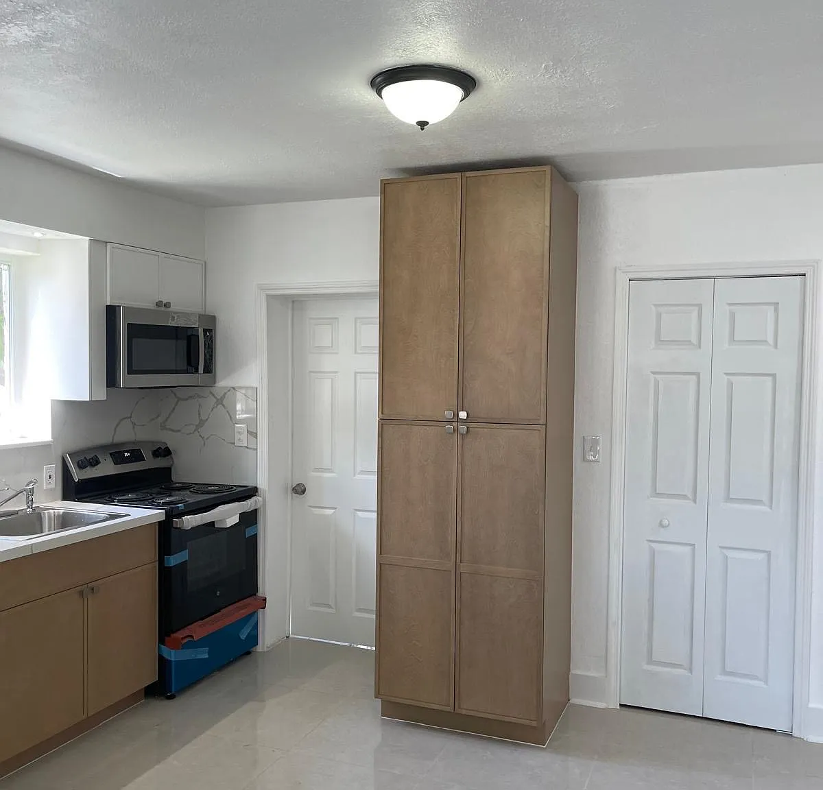 3 bed, 1480 sqft, $3,100 — Photo 4