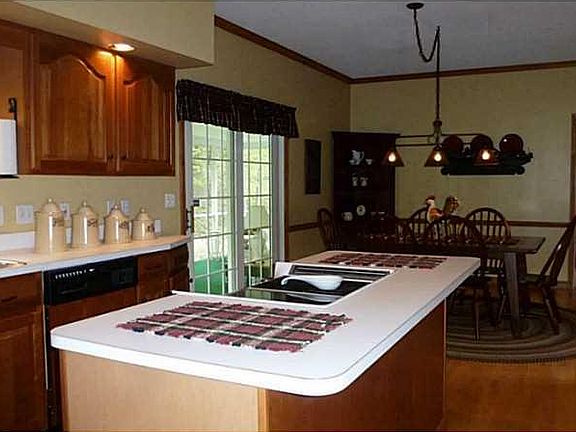 3rd image of 10946 Grist Mill Dr
