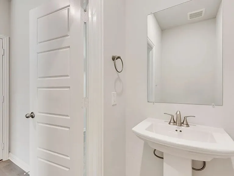 3317 Loftwood Ln — Photo 10