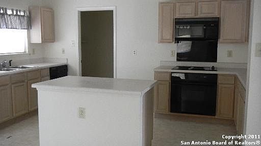 5th image of 10962 HAMLEN PARK DR
