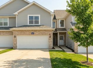 600 Pleasant Ln #C-2, Lombard, IL 60148