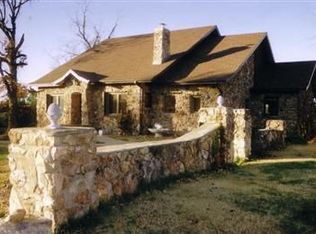 4203 W Arbor Hill Ln, Springfield, MO 65803