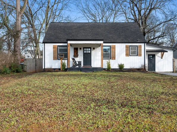 2707 Brunswick Dr, Nashville, TN 37207