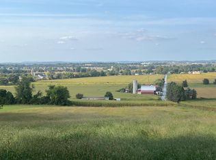 512 Overlys Grove Rd, New Holland, PA 17557