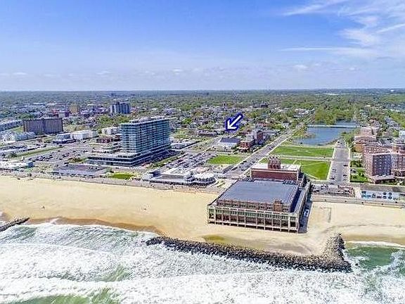 This is really one of the best central locations in town... 2 blocks to the beach/boardwalk/convention hall and a quick walk to cookman.