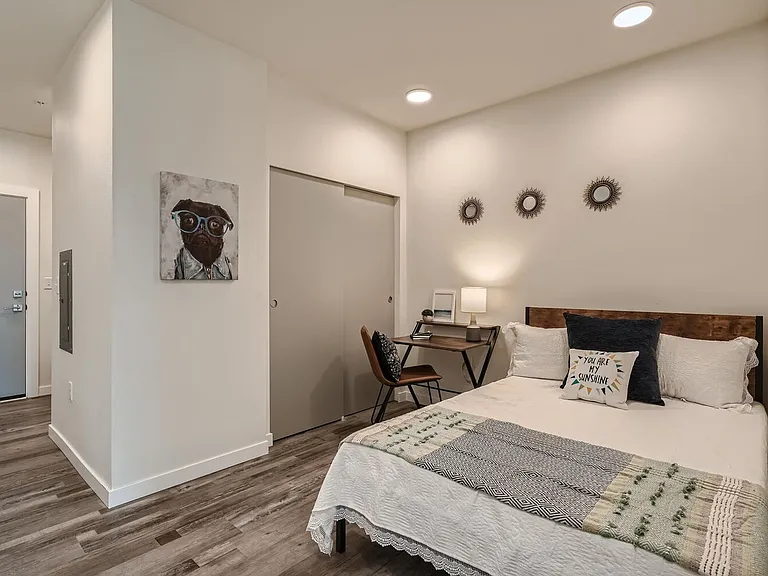 Welcome to AV Lofts! Beautiful views plus in-unit laundry! Up to 8 weeks free! — Photo 66