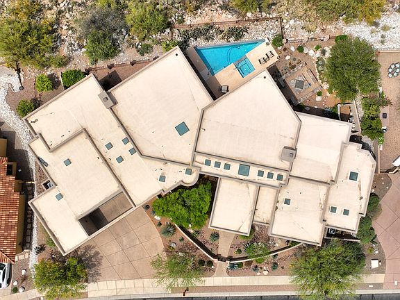 3rd image of 4247 N Sabino Mountain Dr