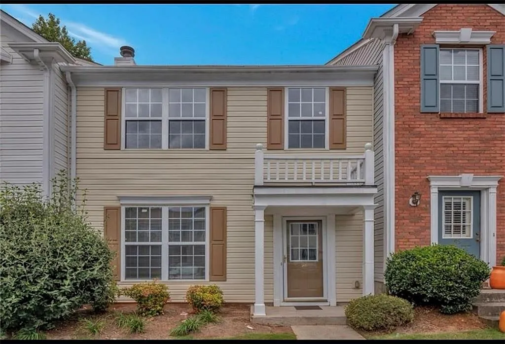 3 bed, 2.5 bath, 1370 sqft, $2,000 — Photo 1