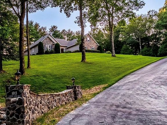 2nd image of 1015 Country Club Road