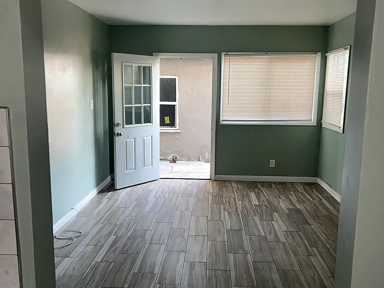6800 Wilcox Ave #F — Photo 4