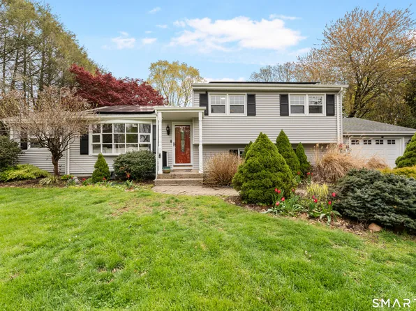 18 Turner Drive, North Haven, CT 06473