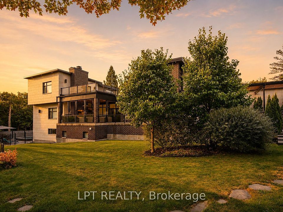 1st image of 847 Walkley Rd
