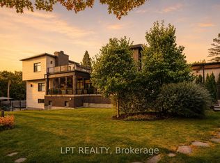 847 Walkley Rd, Ottawa, ON K1V6R6